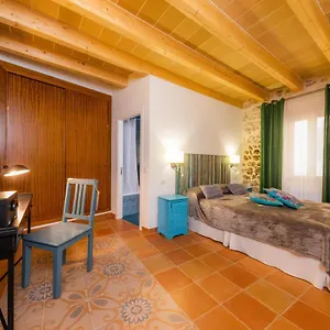 casa-abeurador-con-mucho-encanto-en-el-centro-de-art.balearic-islands.net/